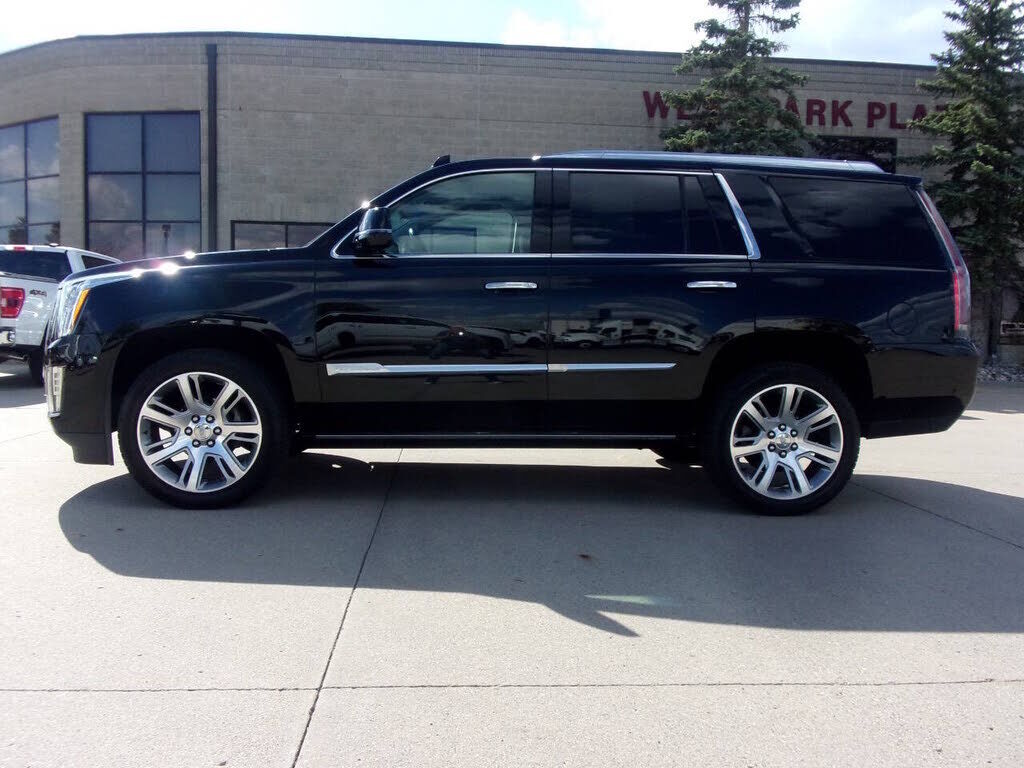 2019 CADILLAC Escalade