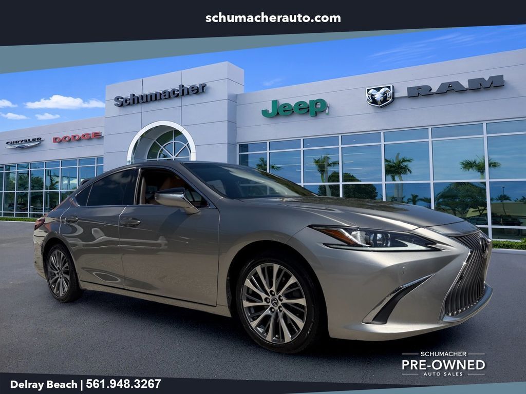 2020 LEXUS ES
