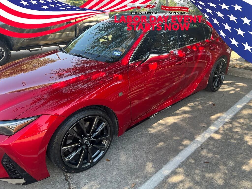 2025 LEXUS IS