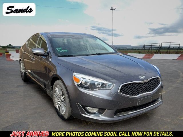 2016 KIA Cadenza