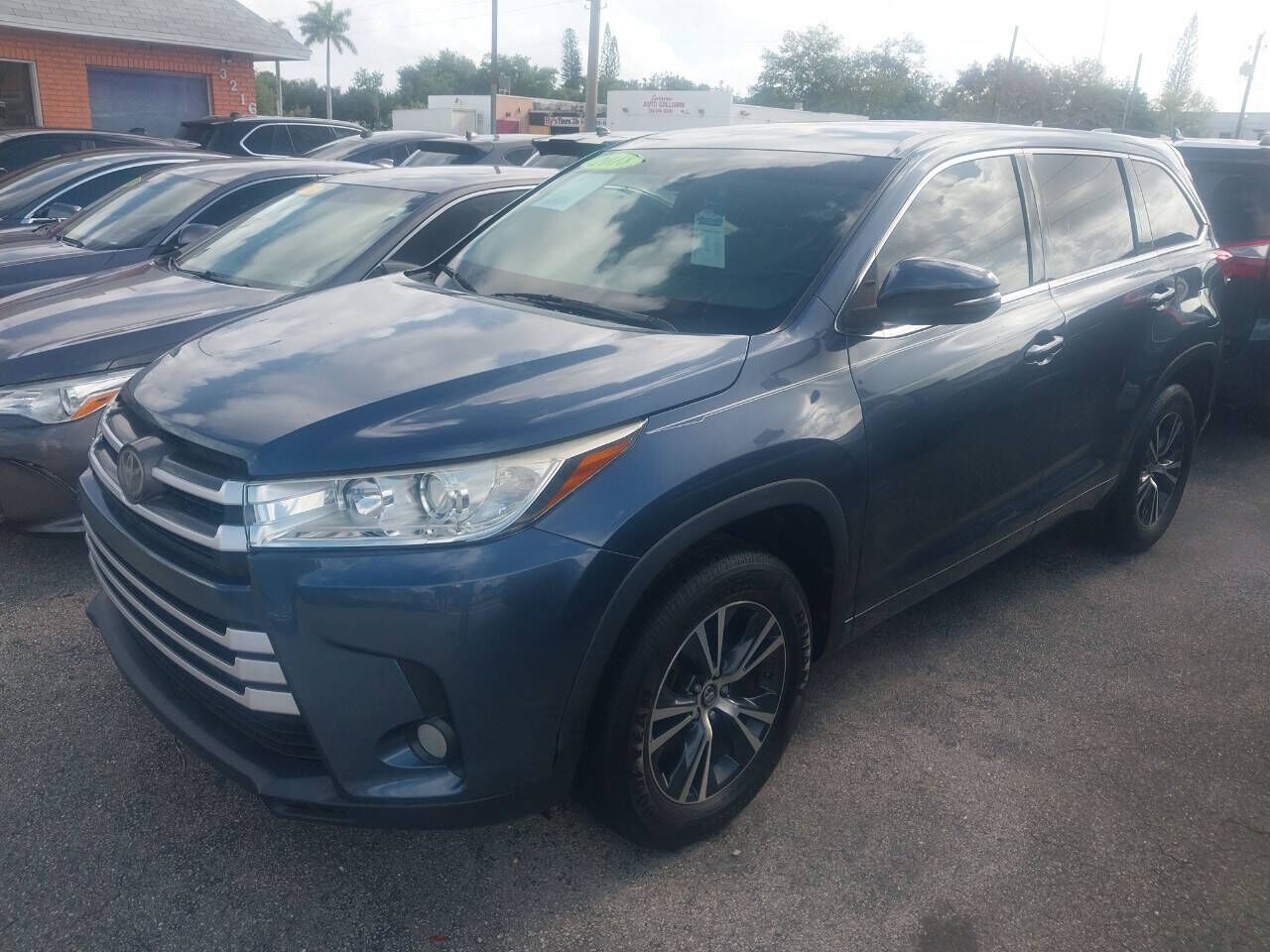 2018 TOYOTA Highlander