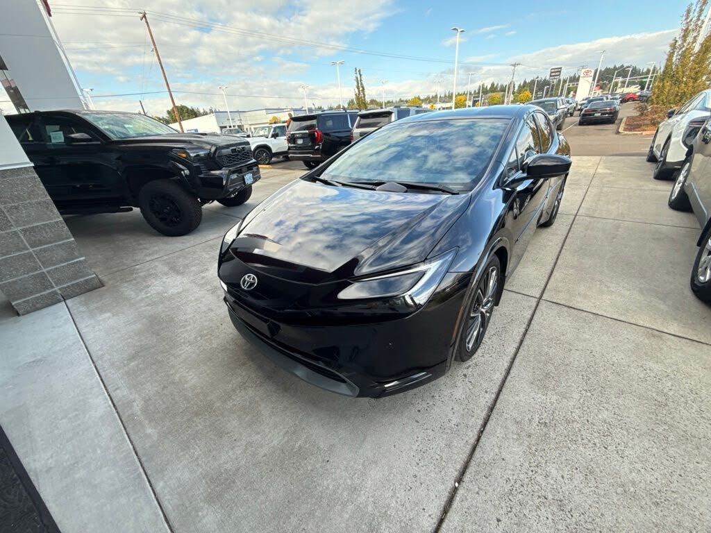 2023 TOYOTA PRIUS