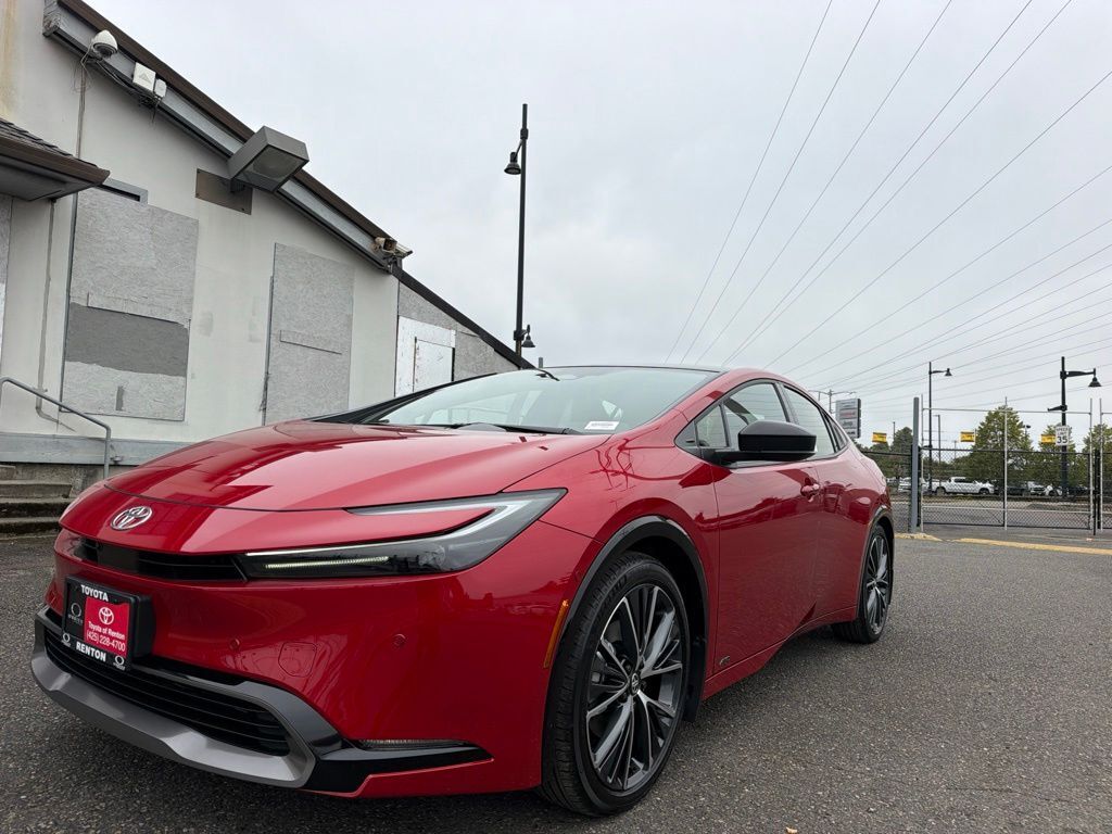 2027 TOYOTA PRIUS