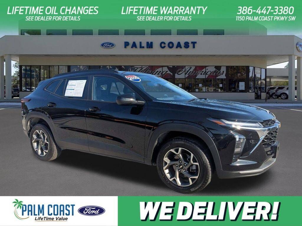 2025 CHEVROLET Trax