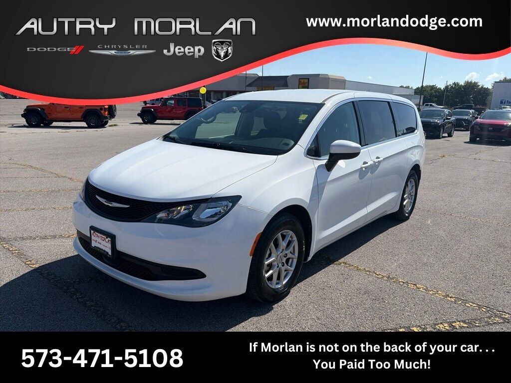 2023 CHRYSLER Voyager