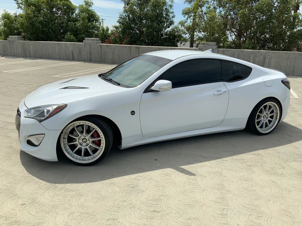 2016 HYUNDAI Genesis Coupe