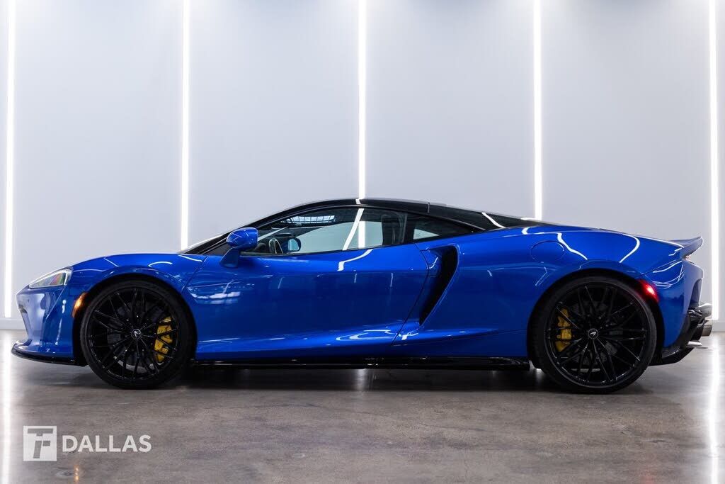 2023 MCLAREN GT