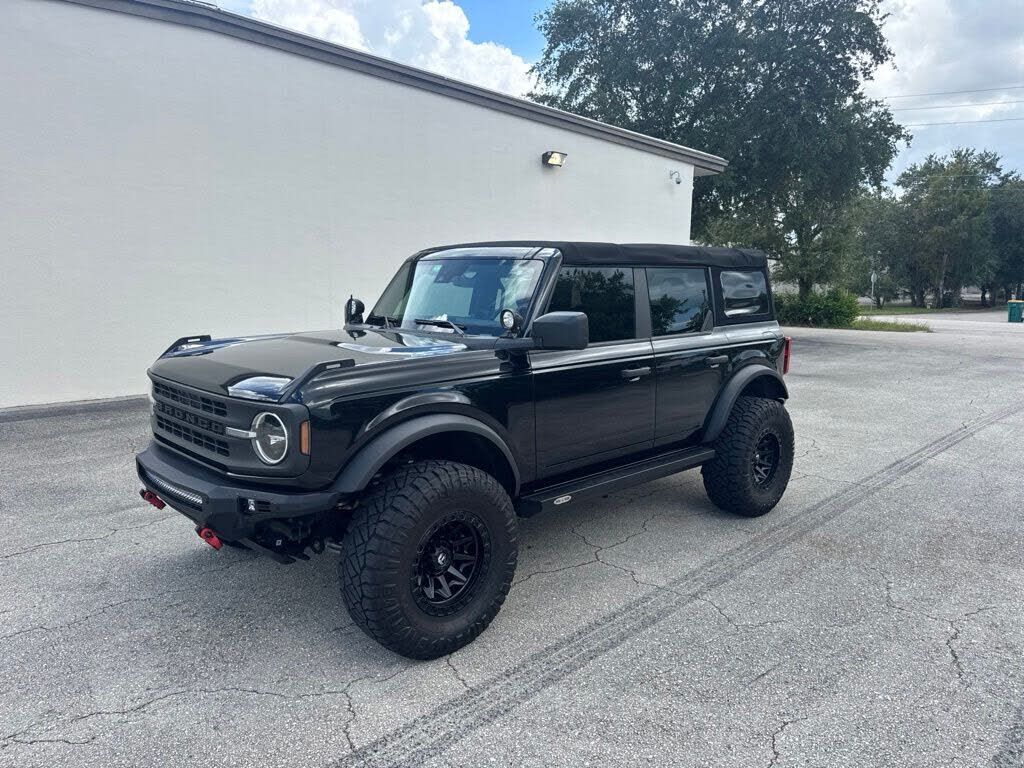 2022 FORD Bronco