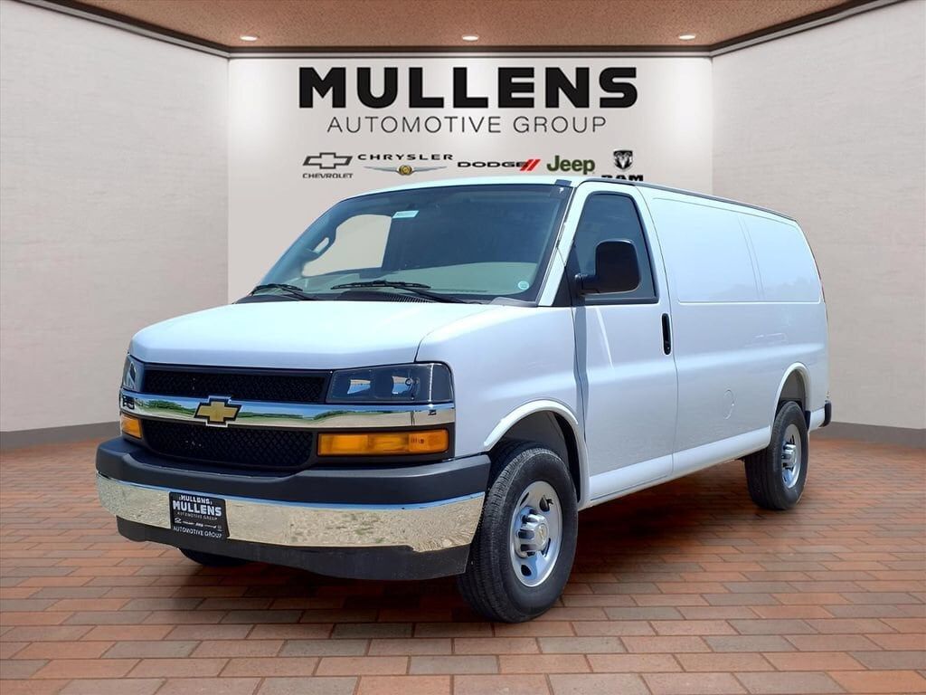 2026 CHEVROLET Express