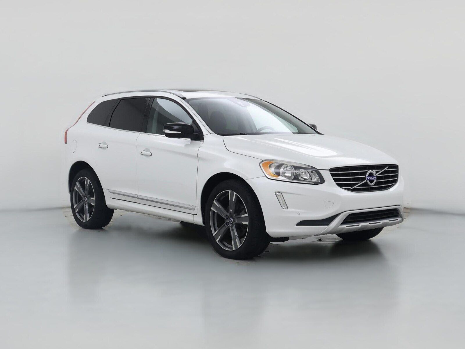 2017 VOLVO XC60