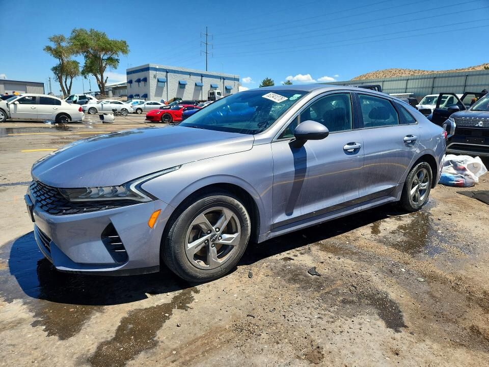 2022 KIA K5