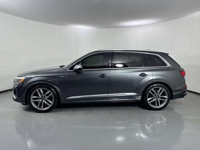 2025 Audi SQ7