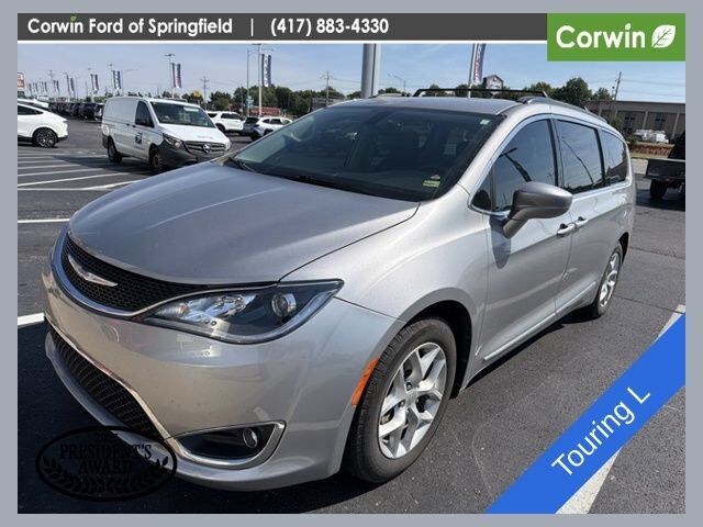 2017 CHRYSLER Pacifica