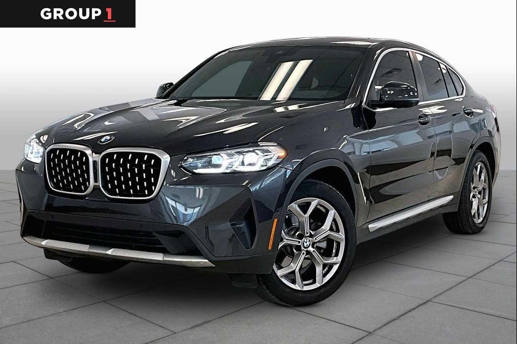 2022 BMW X4