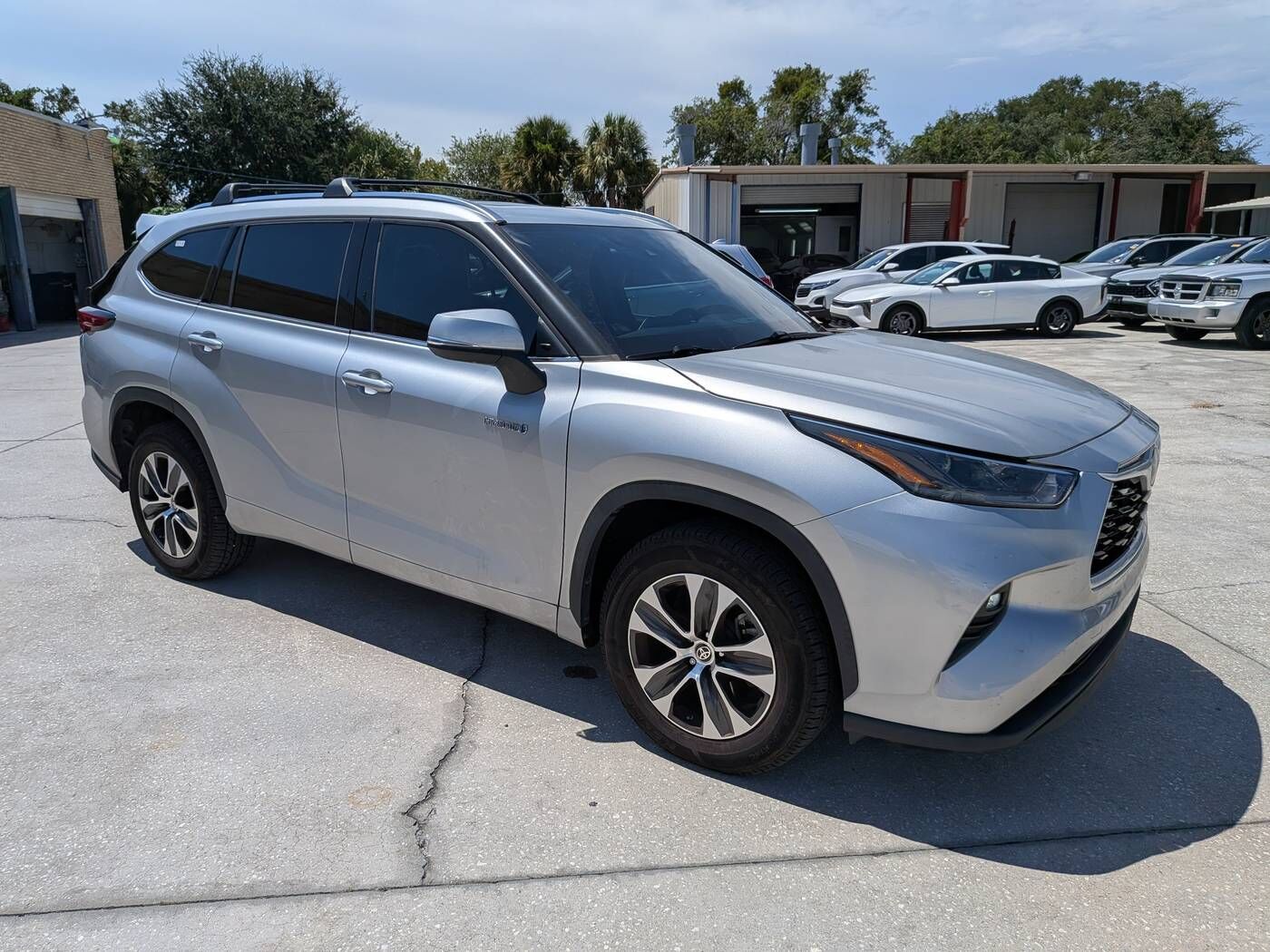 2021 TOYOTA Highlander