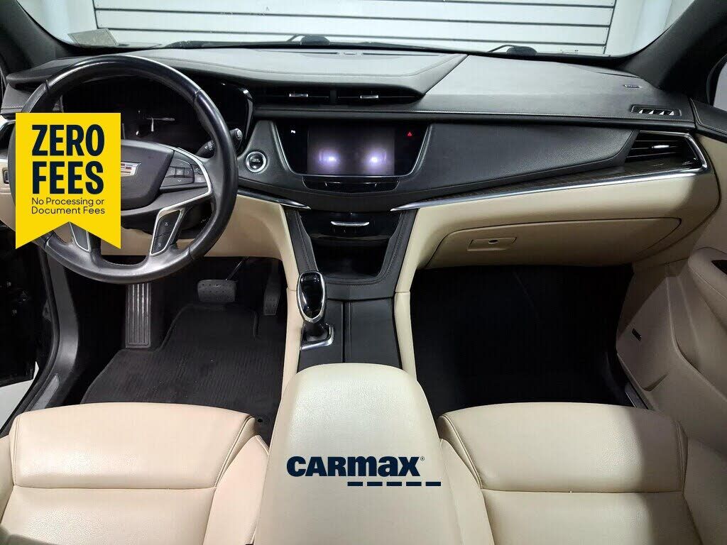 2017 CADILLAC XT5