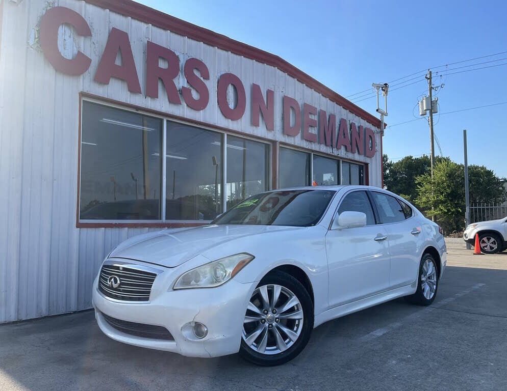 2011 INFINITI M37