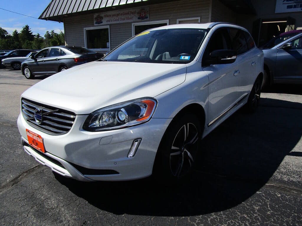 2017 VOLVO XC60