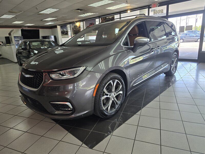 2022 CHRYSLER Pacifica