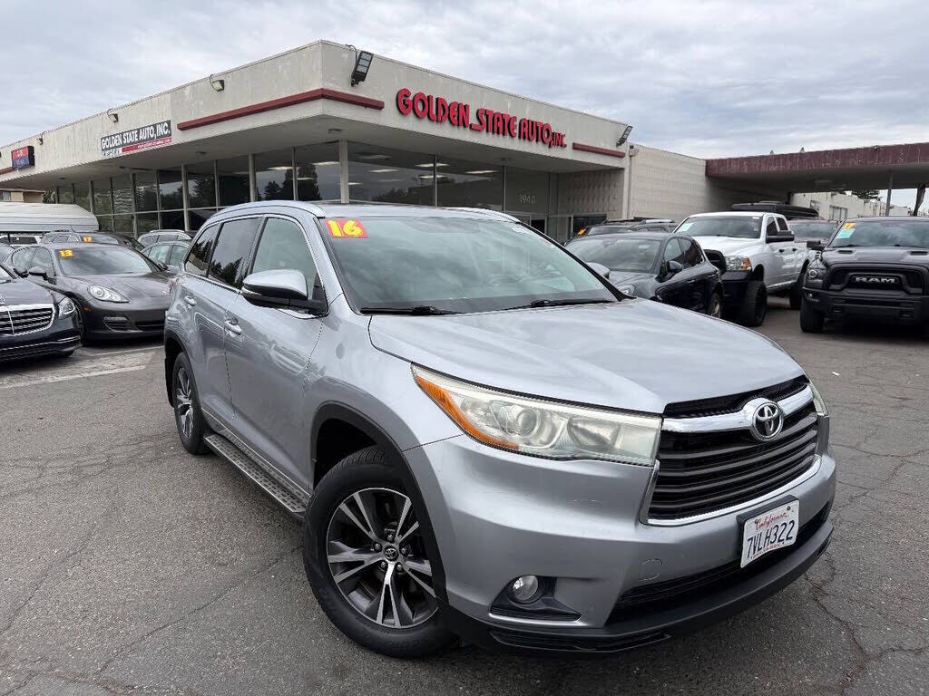 2016 TOYOTA Highlander