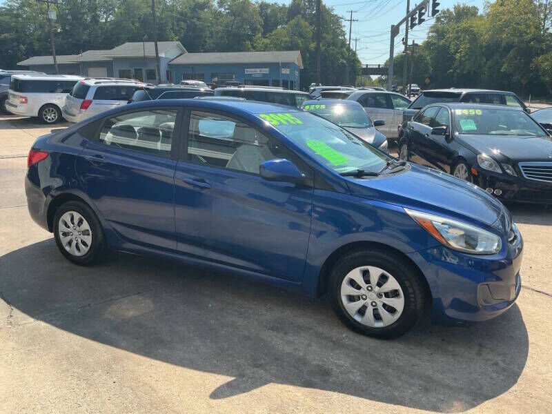2016 HYUNDAI Accent