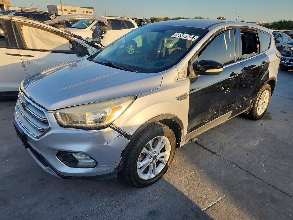 2017 FORD Escape