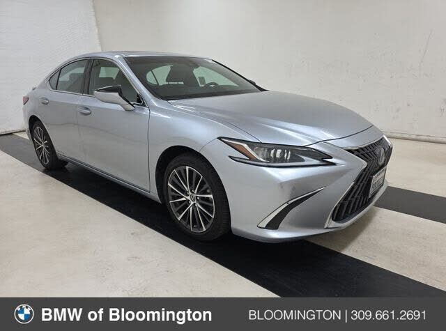 2022 LEXUS ES