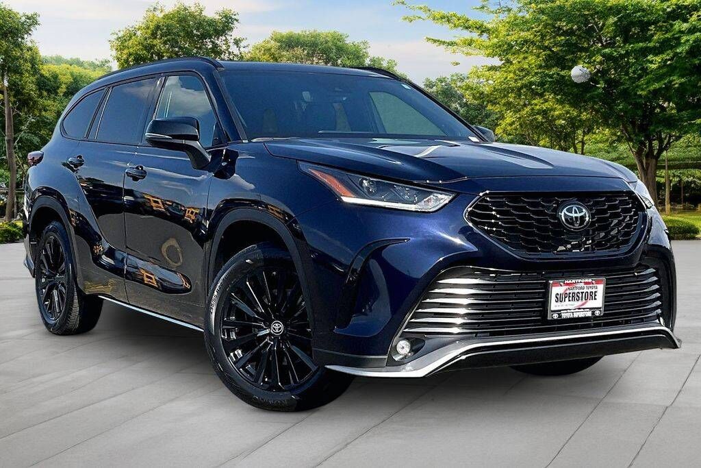 2023 TOYOTA Highlander