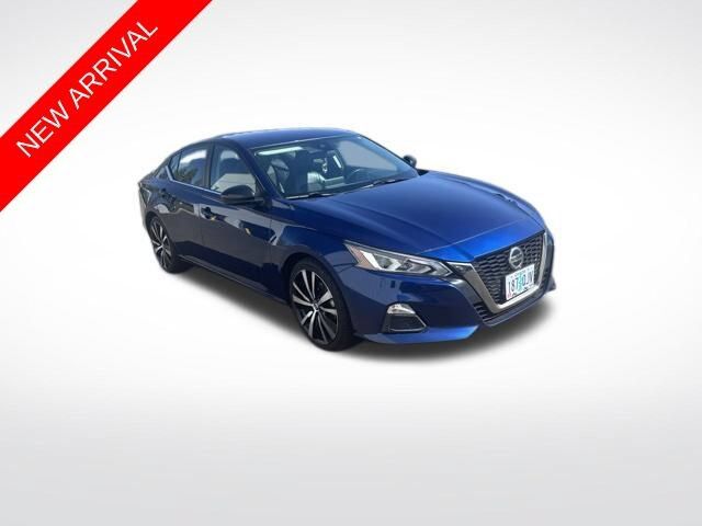 2022 NISSAN Altima