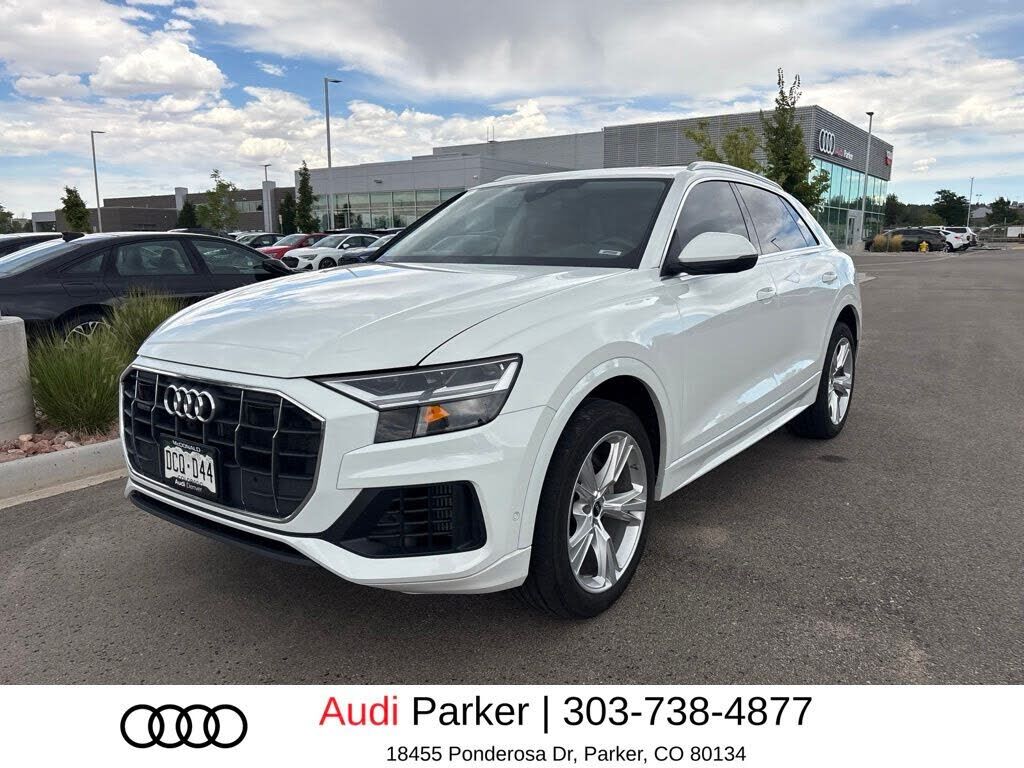 2022 AUDI Q8