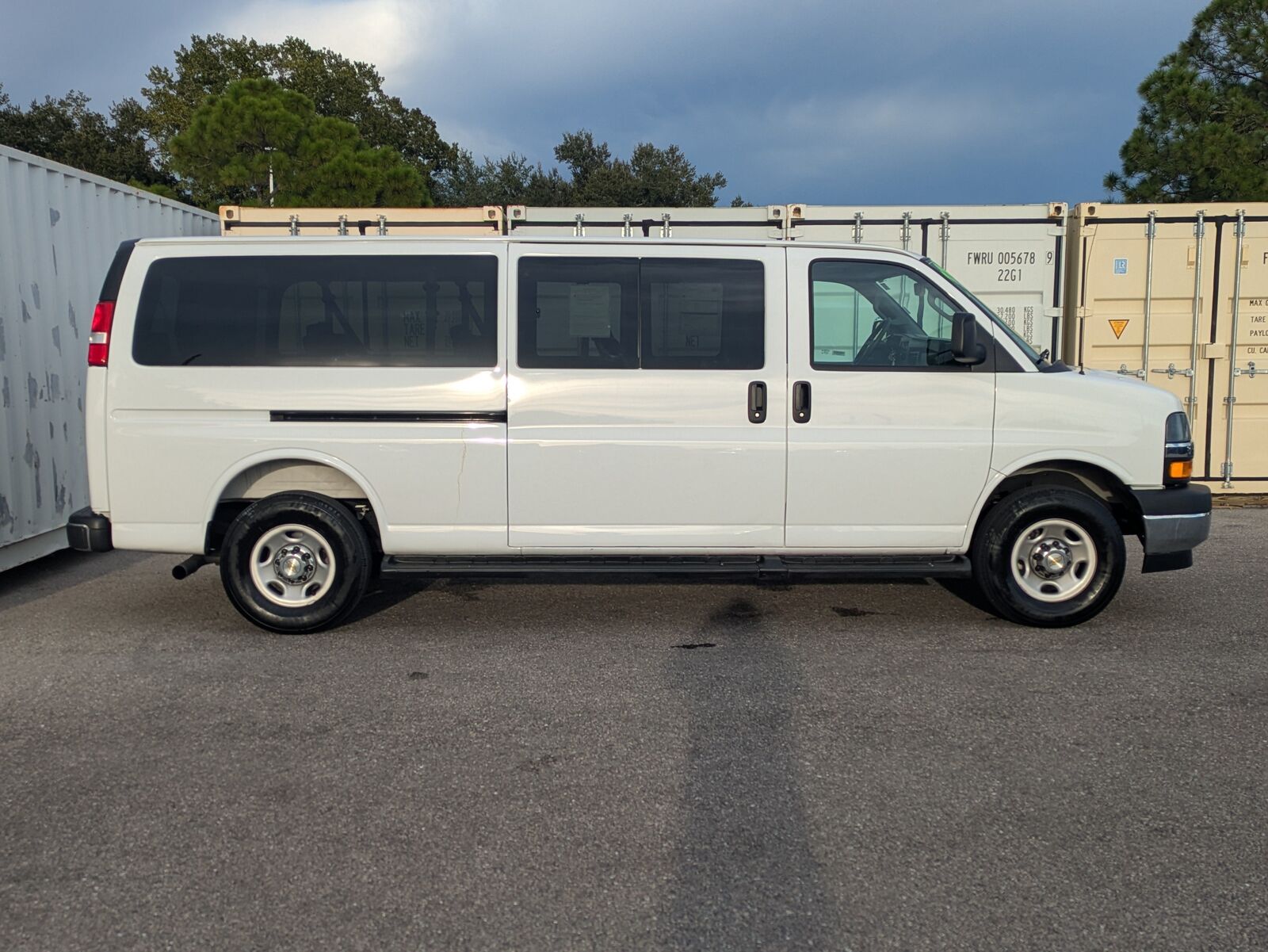 2025 CHEVROLET Express