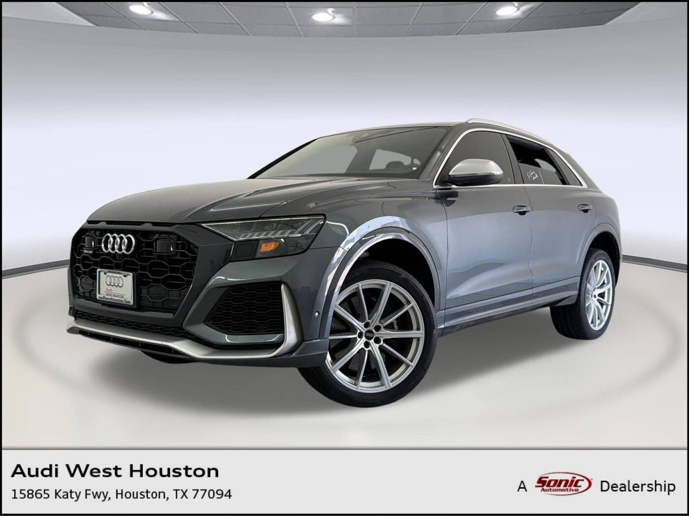 2022 AUDI RS Q8