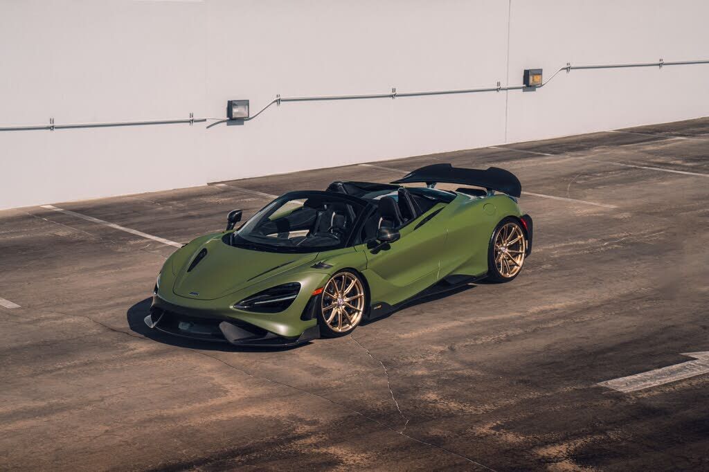 2022 MCLAREN 765LT