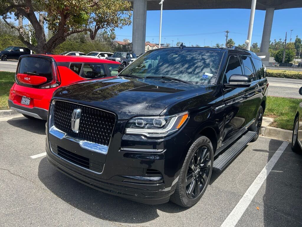 2024 LINCOLN Navigator