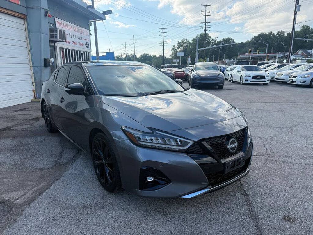 2023 NISSAN Maxima