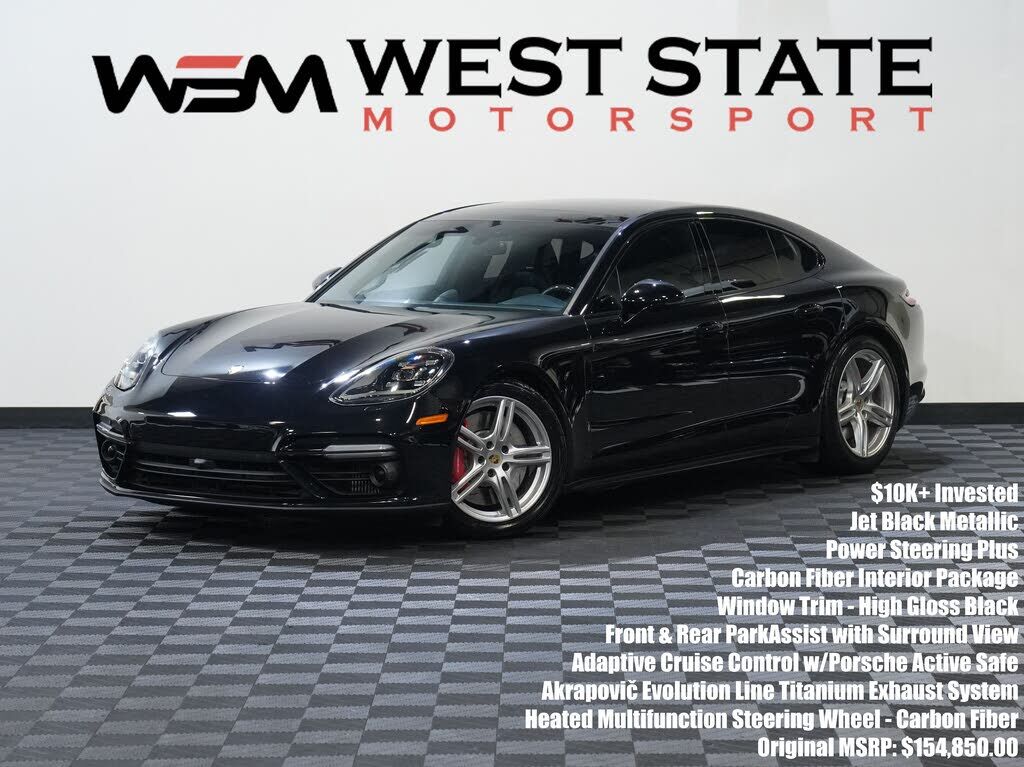 2017 PORSCHE Panamera