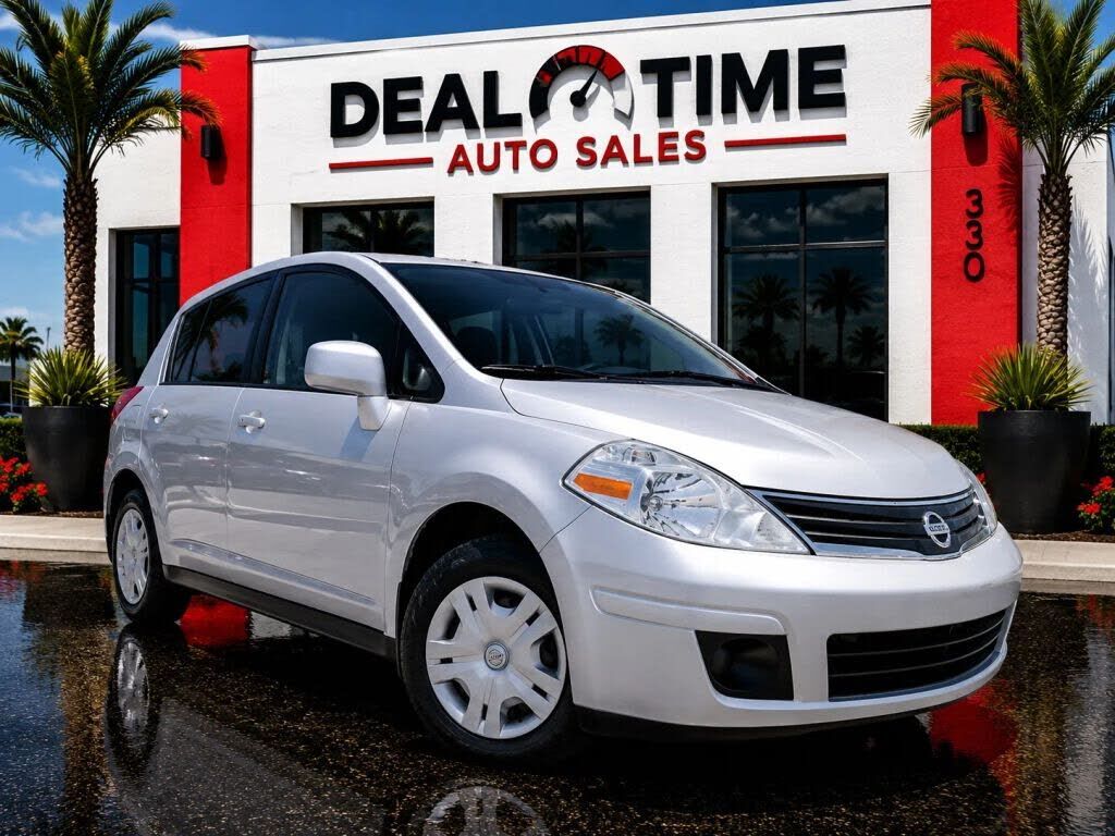 2010 NISSAN Versa