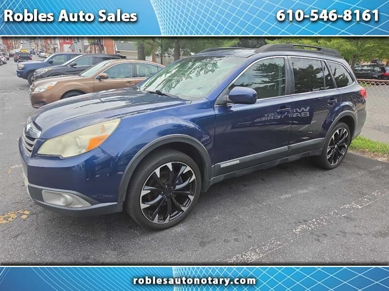 2011 SUBARU Outback