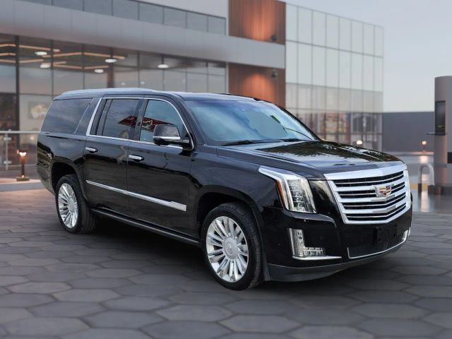 2017 CADILLAC Escalade ESV