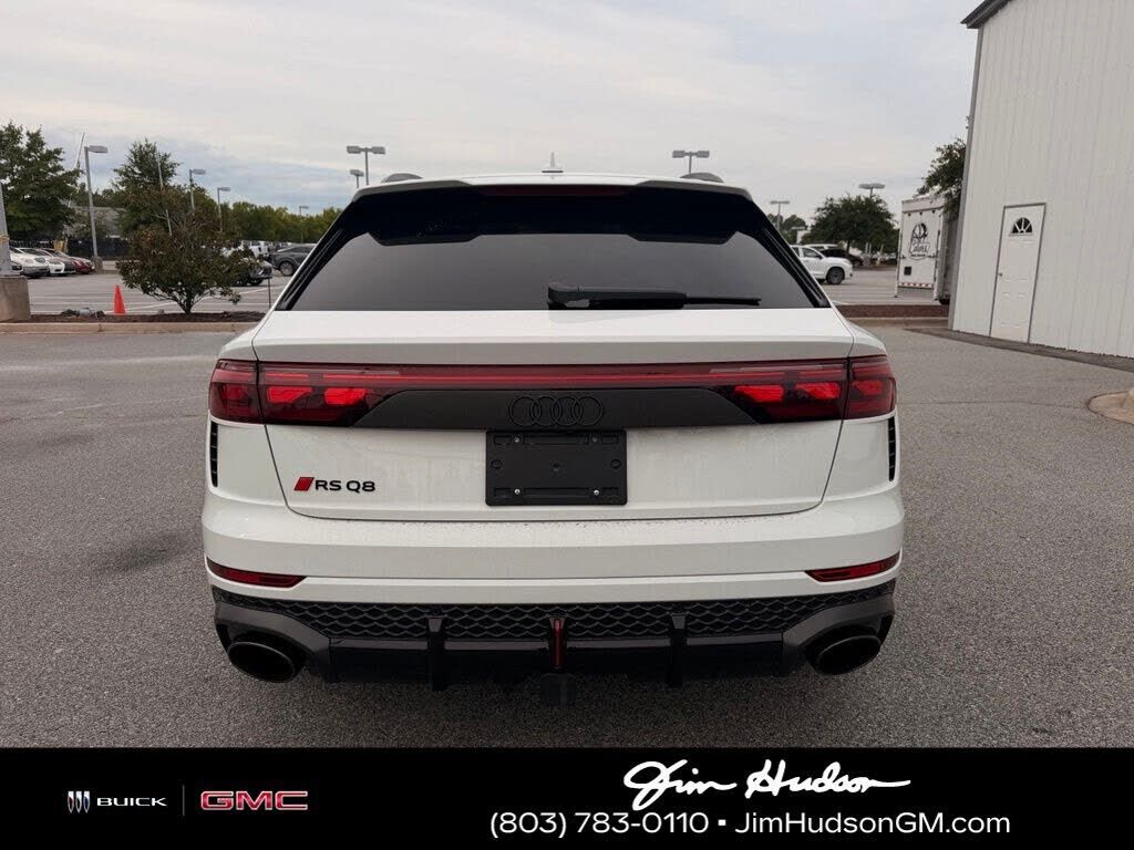 2025 Audi RS Q8