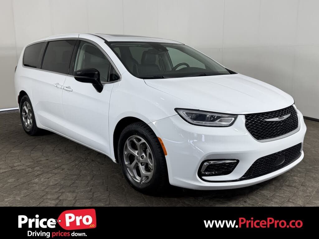 2024 CHRYSLER Pacifica