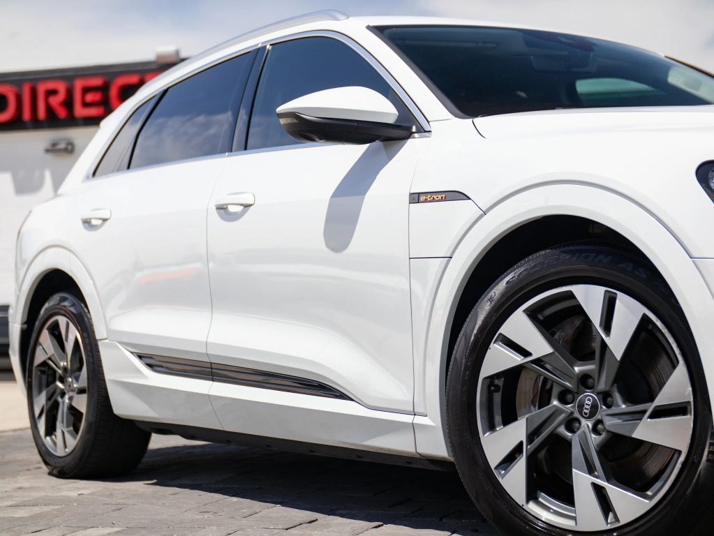2021 Audi e-tron