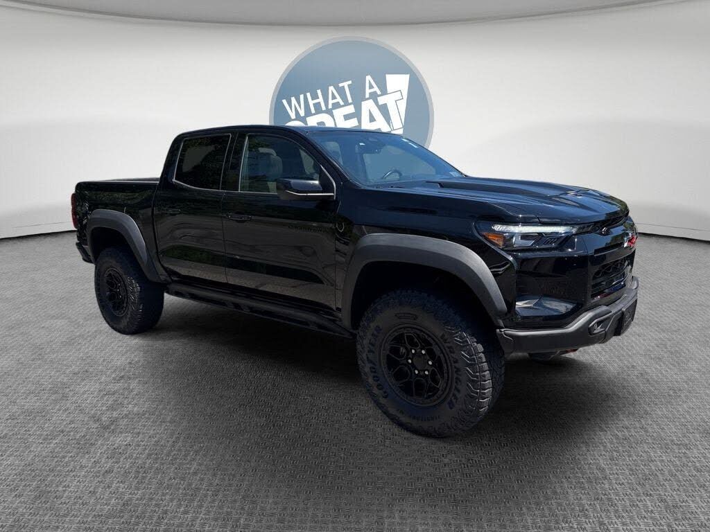 2024 CHEVROLET Colorado