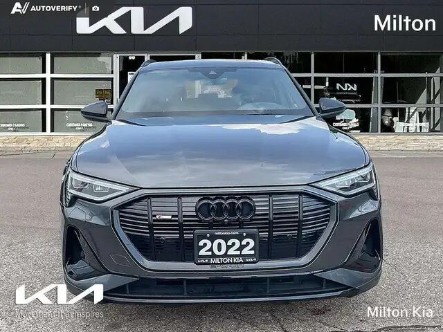 2022 Audi e-tron