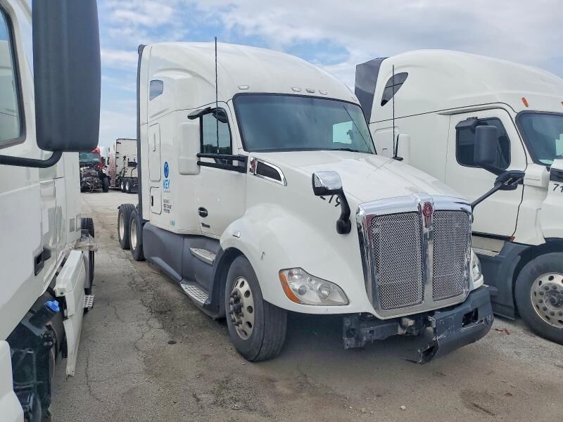 2022 KENWORTH T680