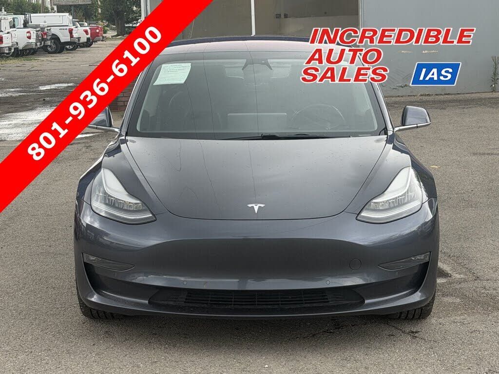 2018 TESLA Model 3