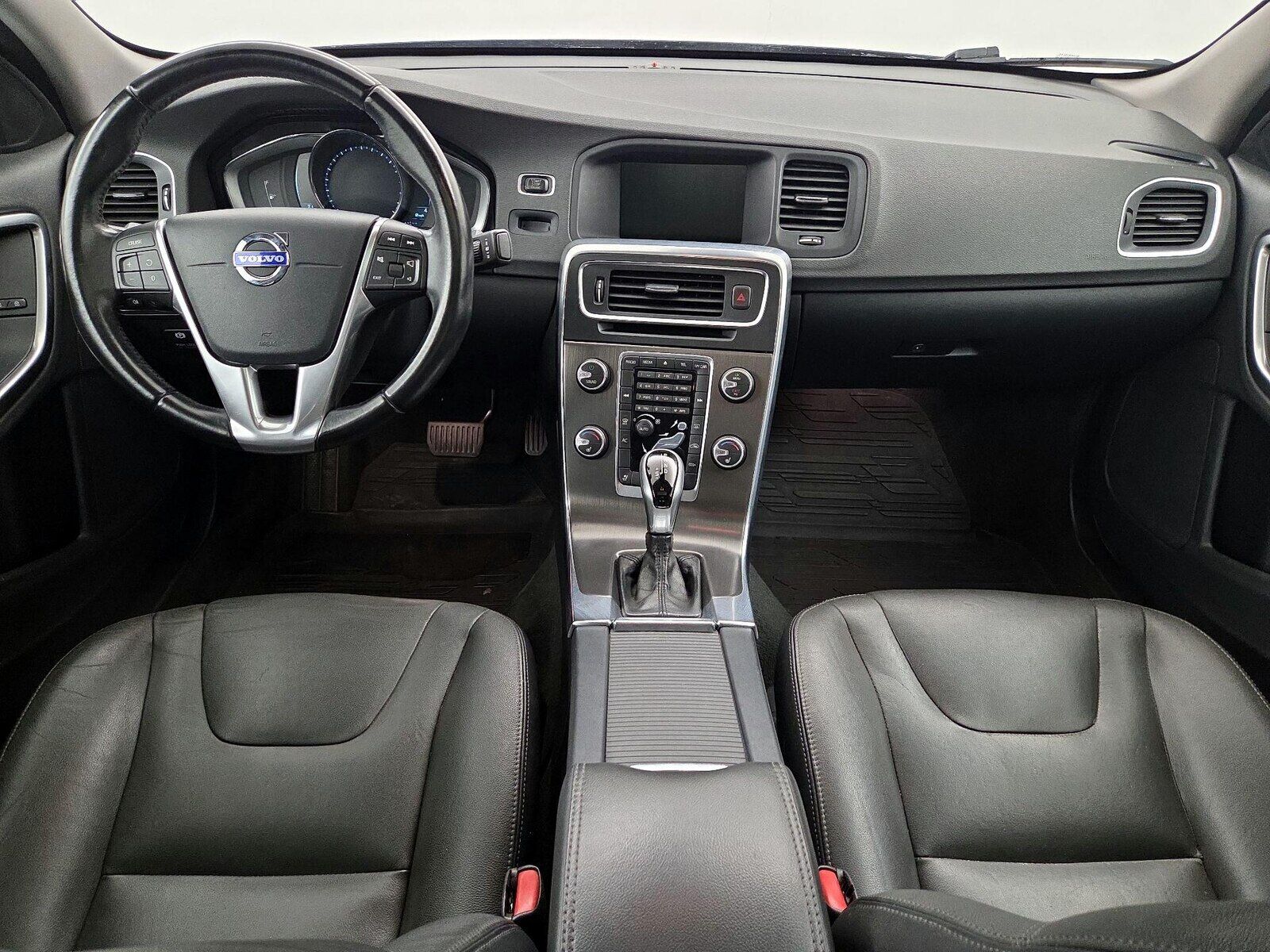 2015 VOLVO S60
