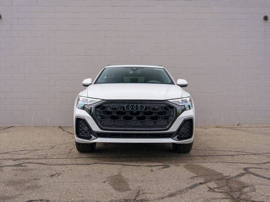 2026 Audi Q8