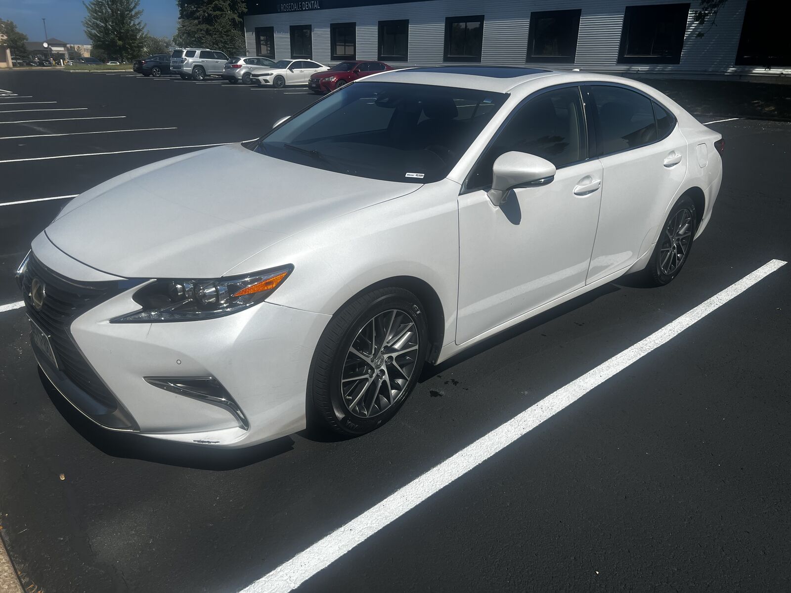 2016 LEXUS ES