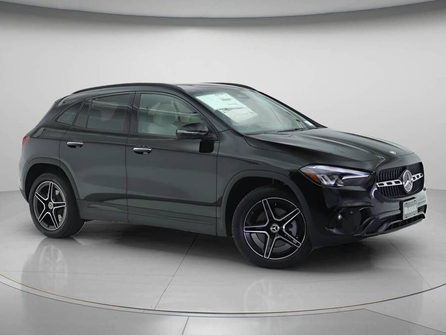 2026 MERCEDES-BENZ GLA-Class